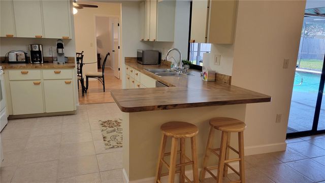 1526 GEORGETOWNE LANE, Sarasota, FL 34232