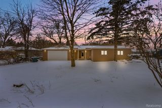 11341 Ember, Springfield Charter Township, MI 48350