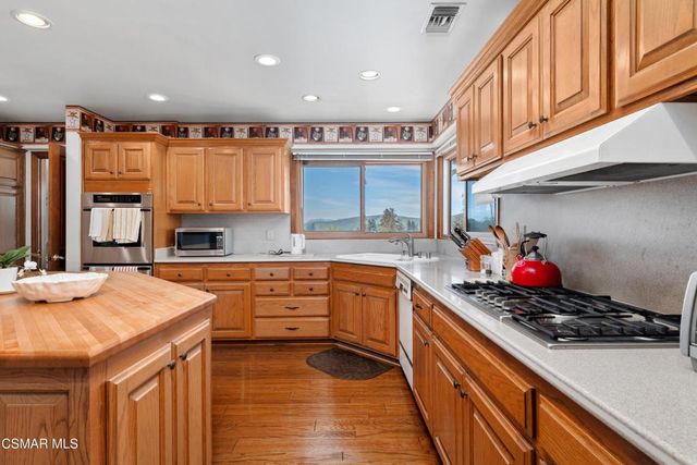 4474 Rayburn Street, Westlake Village, CA 91362