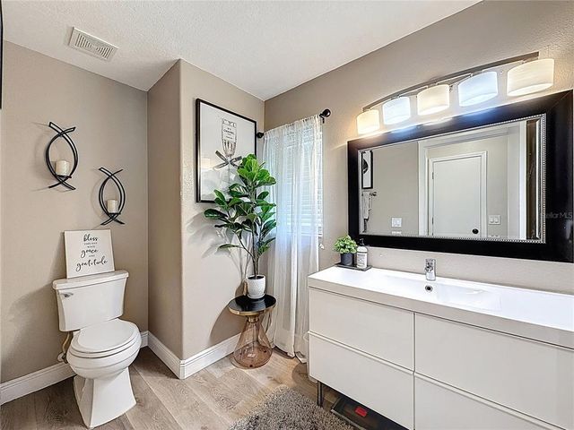 7332 HUNTERS GREENE CIRCLE, Lakeland, FL 33810