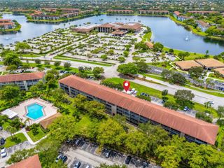 13455 SW 9th Ct 315J, Pembroke Pines, FL 33027