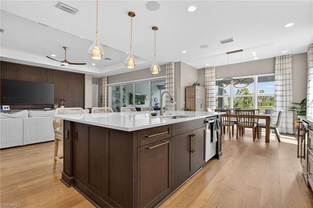 12217 Eucalyptus WAY, Naples, FL 34120