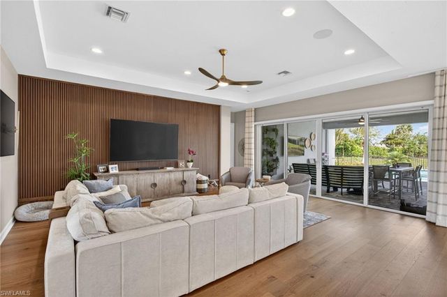 12217 Eucalyptus WAY, Naples, FL 34120