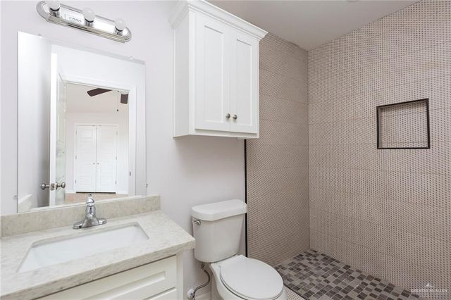 624 Texas Avenue N, Mercedes, TX 78570