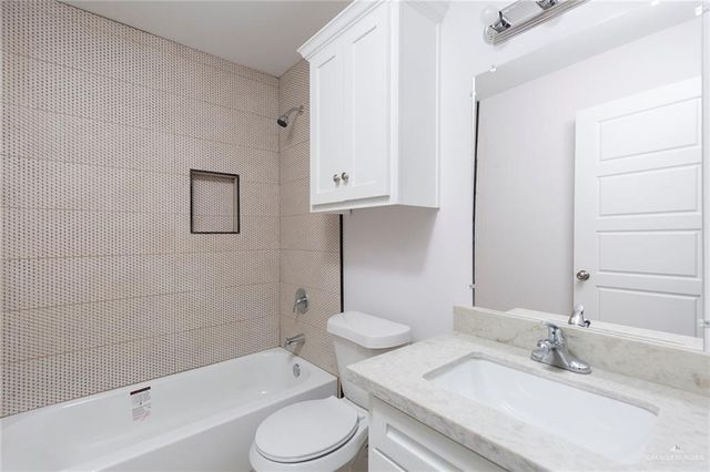 624 Texas Avenue N, Mercedes, TX 78570