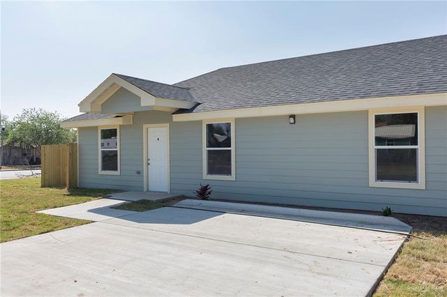 624 Texas Avenue N, Mercedes, TX 78570