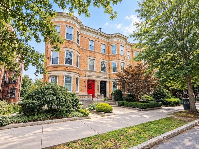 1742 Beacon St 2, Brookline, MA 02445