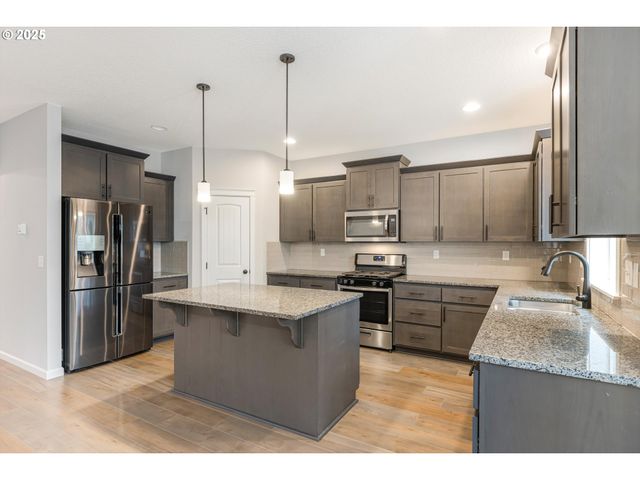 11369 Nw 325TH Ave, North Plains, OR 97133