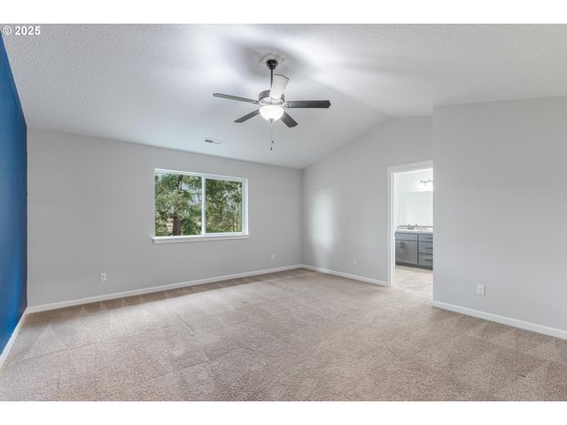 11369 Nw 325TH Ave, North Plains, OR 97133