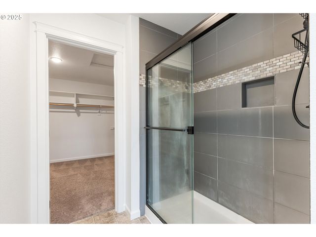 11369 Nw 325TH Ave, North Plains, OR 97133