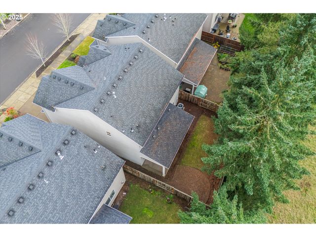 11369 Nw 325TH Ave, North Plains, OR 97133