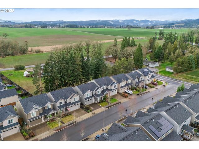 11369 Nw 325TH Ave, North Plains, OR 97133