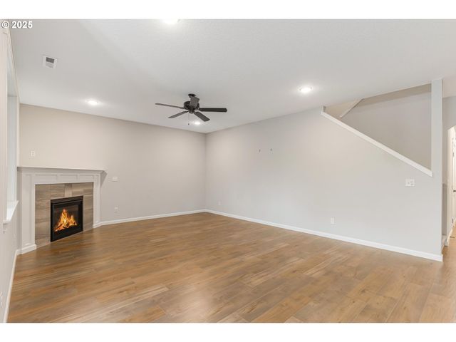 11369 Nw 325TH Ave, North Plains, OR 97133