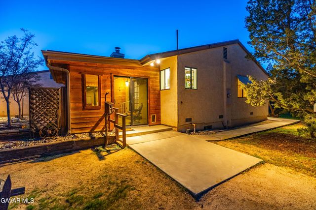 2238 W Avenue N4, Palmdale, CA 93551