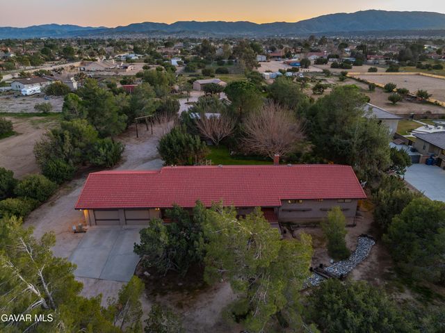 2238 W Avenue N4, Palmdale, CA 93551