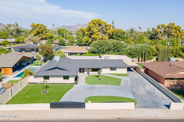 7637 N 7TH Avenue, Phoenix, AZ 85021