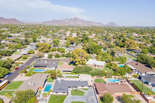 7637 N 7TH Avenue, Phoenix, AZ 85021