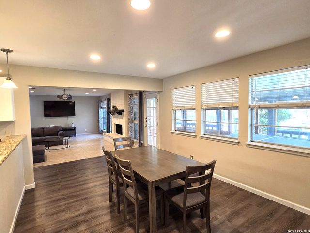 122 WILLOW WISP RD, Universal City, TX 78148