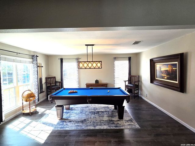 122 WILLOW WISP RD, Universal City, TX 78148