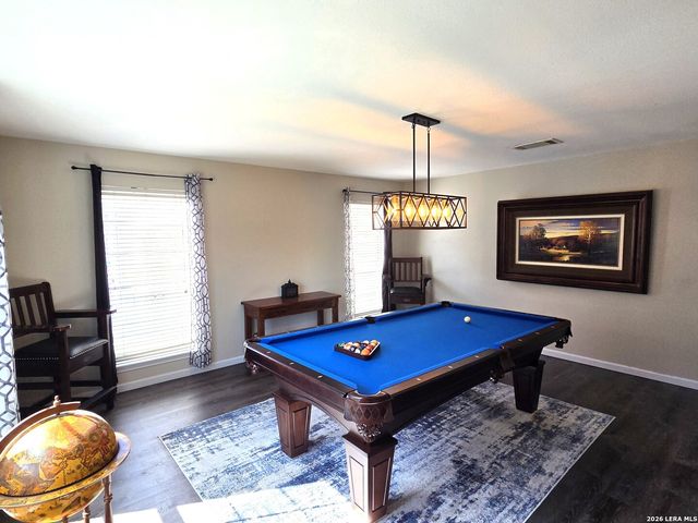 122 WILLOW WISP RD, Universal City, TX 78148