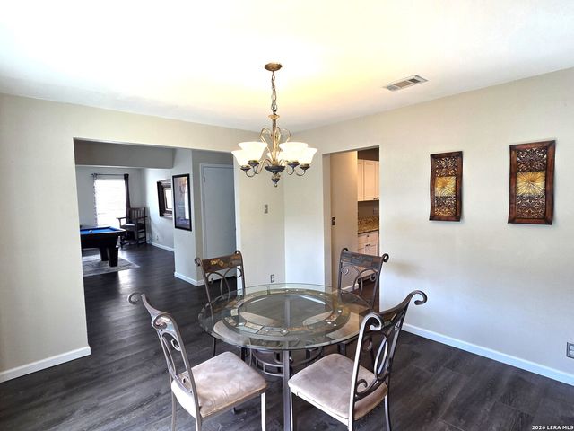 122 WILLOW WISP RD, Universal City, TX 78148