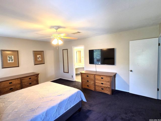 122 WILLOW WISP RD, Universal City, TX 78148