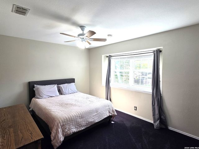 122 WILLOW WISP RD, Universal City, TX 78148