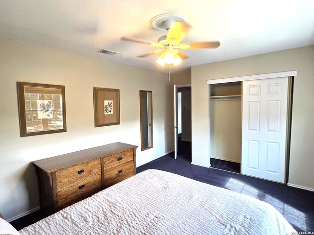 122 WILLOW WISP RD, Universal City, TX 78148