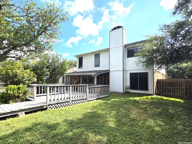 122 WILLOW WISP RD, Universal City, TX 78148