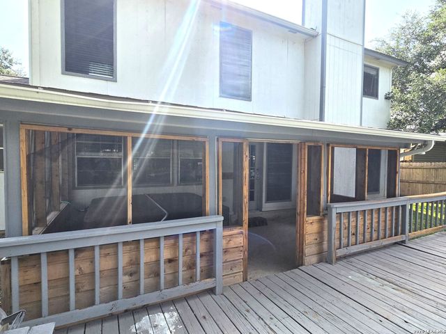 122 WILLOW WISP RD, Universal City, TX 78148
