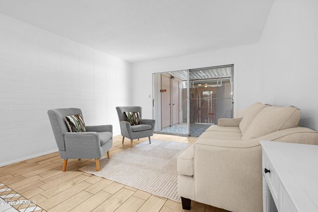 6721 E MCDOWELL Road B303, Scottsdale, AZ 85257