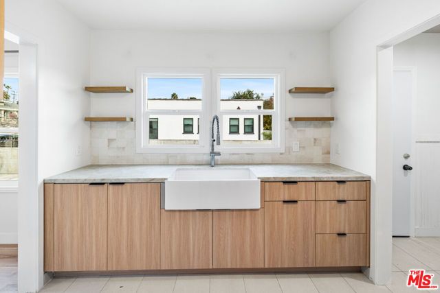 612 Romulo Street, Los Angeles, CA 90065