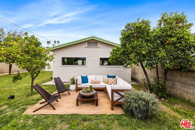 612 Romulo Street, Los Angeles, CA 90065