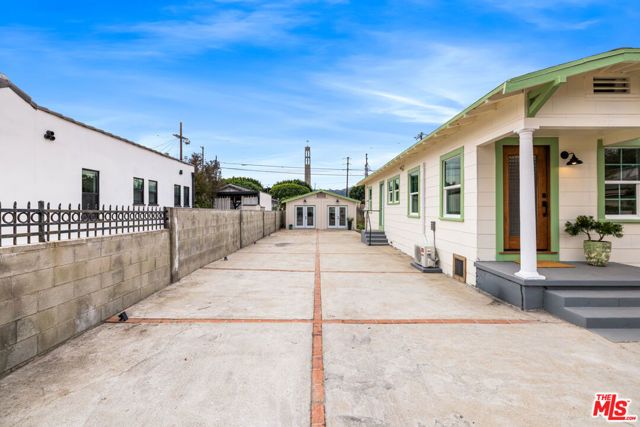612 Romulo Street, Los Angeles, CA 90065