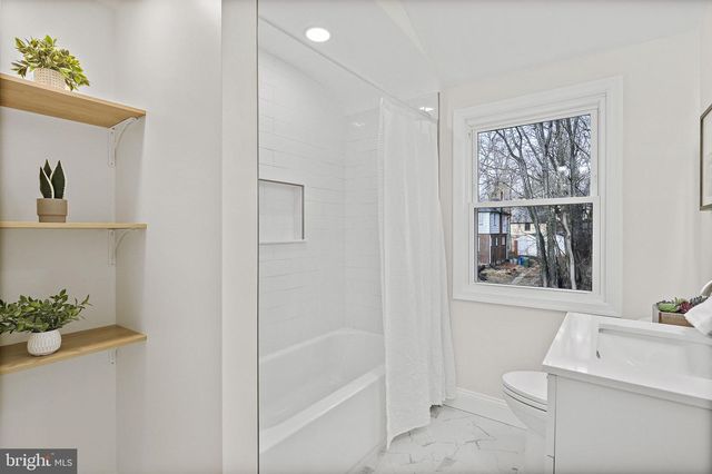 402 WESTGATE RD, Baltimore, MD 21229