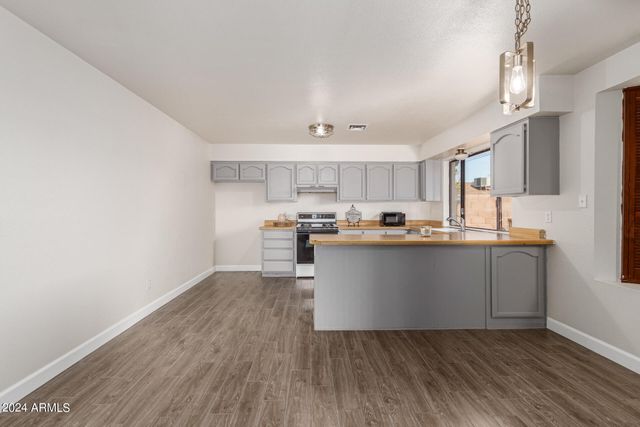 9641 N 13TH Avenue, Phoenix, AZ 85021