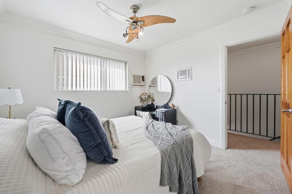 Image 2 of property listing at 5505 Adelaide Ave 14, San Diego, CA 92115