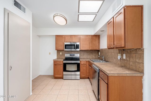 13221 N 110TH Avenue, Sun City, AZ 85351