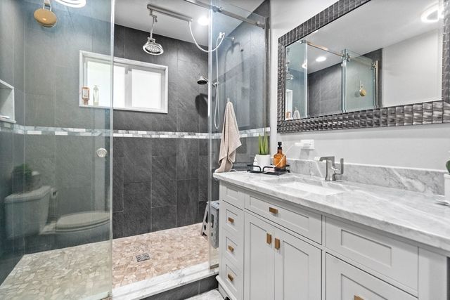 4919 S LONG Avenue, Chicago, IL 60638