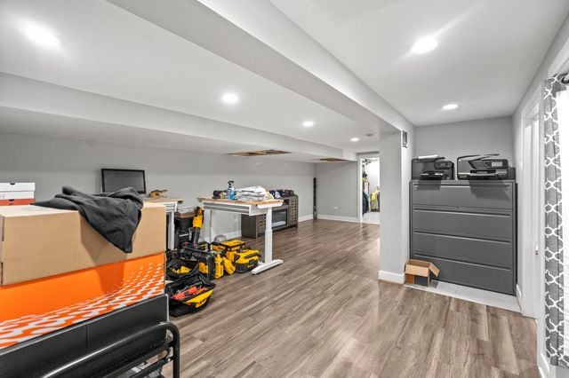 4919 S LONG Avenue, Chicago, IL 60638