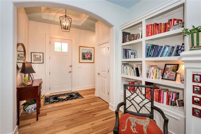 7501 Chadwick Court, Prairie Village, KS 66208