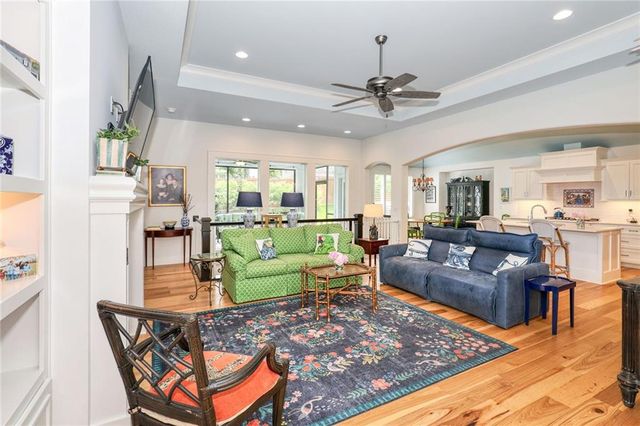 7501 Chadwick Court, Prairie Village, KS 66208