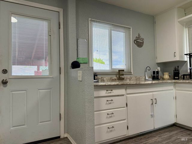 3724 21st St, Lewiston, ID 83501