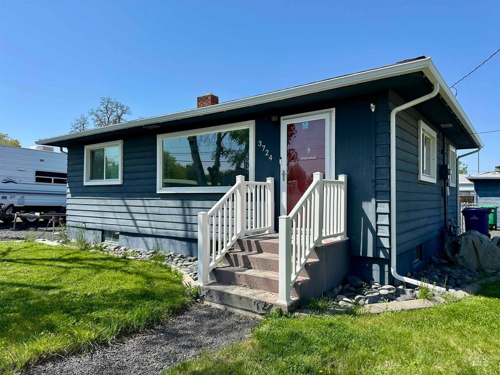 3724 21st St, Lewiston, ID 83501
