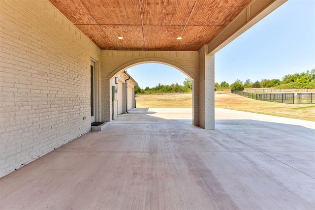 3387 Red Ridge Drive, Blanchard, OK 73010