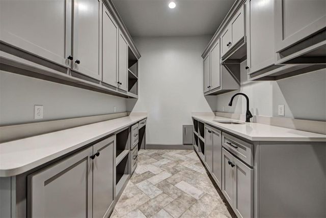 3387 Red Ridge Drive, Blanchard, OK 73010