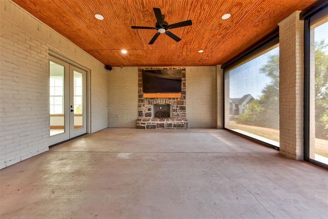 3387 Red Ridge Drive, Blanchard, OK 73010