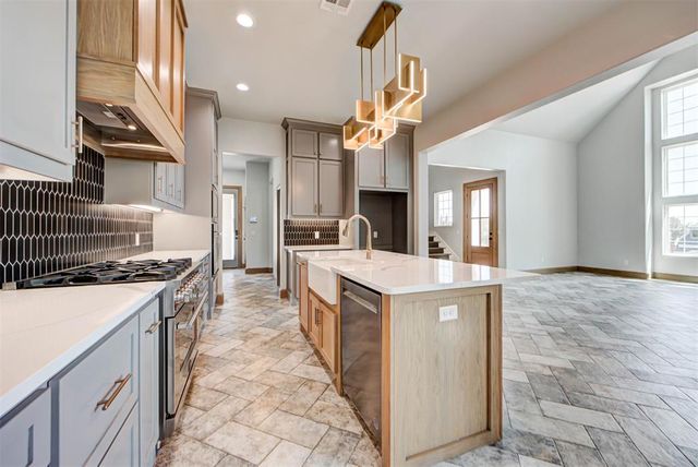3387 Red Ridge Drive, Blanchard, OK 73010
