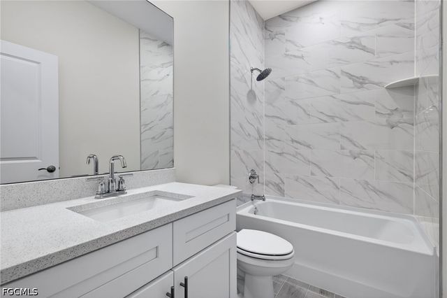 529 NW 23rd ST, Cape Coral, FL 33993