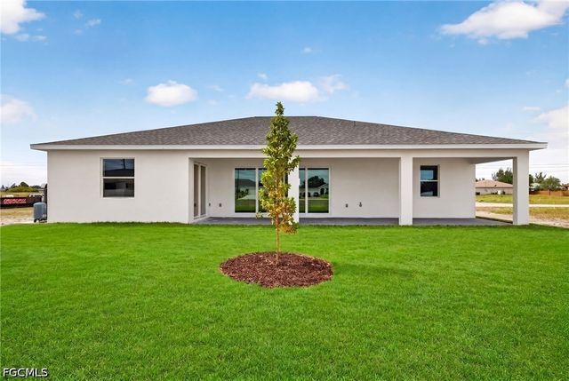 529 NW 23rd ST, Cape Coral, FL 33993